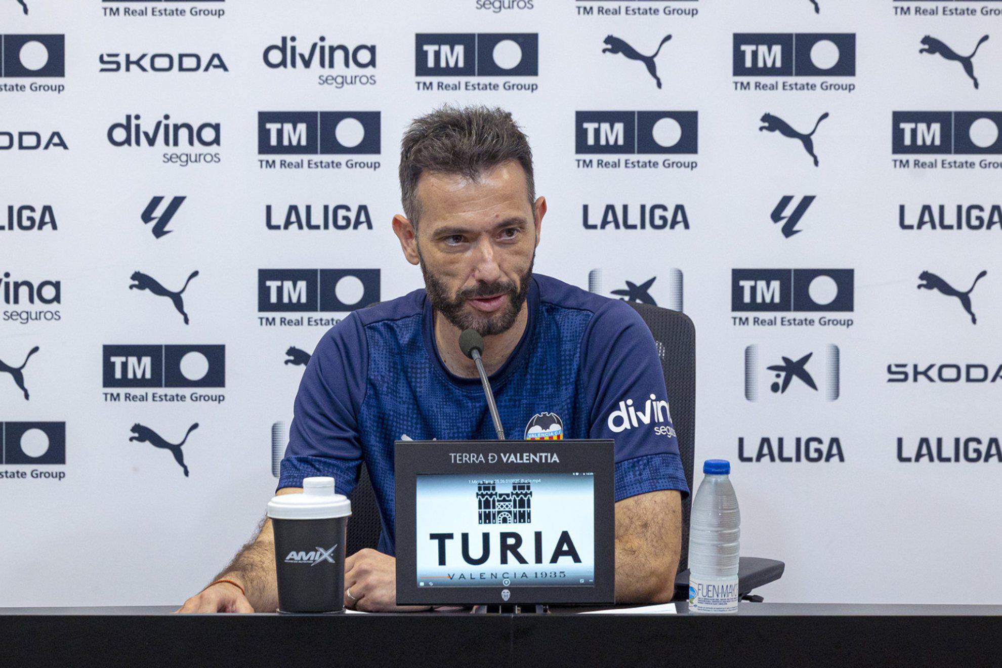 乐鱼app下载-瓦伦主帅：西甲理应保障球迷权益；1-7和0-5是执教生涯的重挫