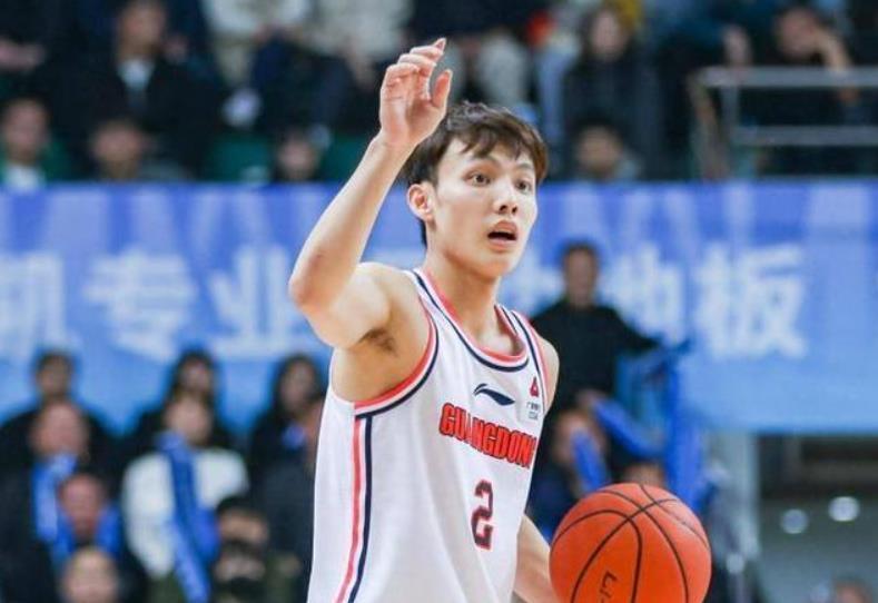 乐鱼登录入口-广东主场迎战上海，两大豪门对决，徐杰主场再说晚安